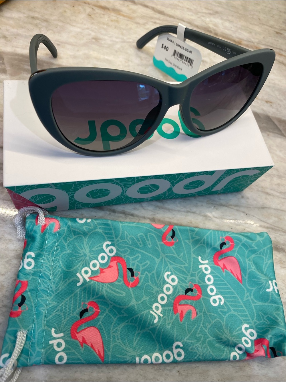 NEW in Box with TAG Women's Goodr Glam G Sunglasses - Not Gray, Diet Black